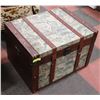 Image 2 : VINTAGE STYLE ATLAS TRUNK, 27.5"X21"X18".