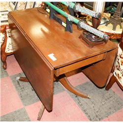 ANTIQUE MAHOGANY BUTTERFLY TABLE WITH DRAWER