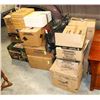 Image 1 : LARGE LOT OF ESTATE HOUSE WARES.