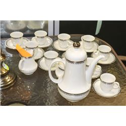 25PC BAVARIA CHINA TEA SET.