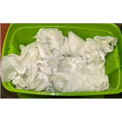 LARGE TOTE WITH ASSORTED CRYSTAL GLASSES.