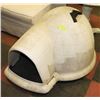 Image 1 : DOG HOUSE IGLOO