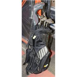 SET OF TITLE TOUR GOLF CLUBS WITH BAG