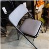 Image 2 : 8 FOLDING RECEPTION CHAIRS