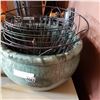 Image 2 : LARGE CERAMIC PLANTER AND 5 METAL HANGING BASKETS