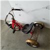 Image 3 : RED SCHWINN TRICYCLE