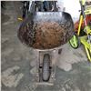 Image 2 : BLACK METAL WHEEL BARREL