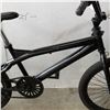Image 2 : BLACK BMX BIKE