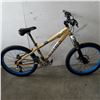 Image 1 : GOLD KONA BIKE