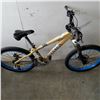 Image 3 : GOLD KONA BIKE