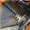 Image 2 : STIHL HS45 GAS HEDGE TRIMMER