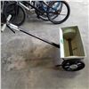 Image 1 : GREEN LEAF GRASS SEED SPREADER