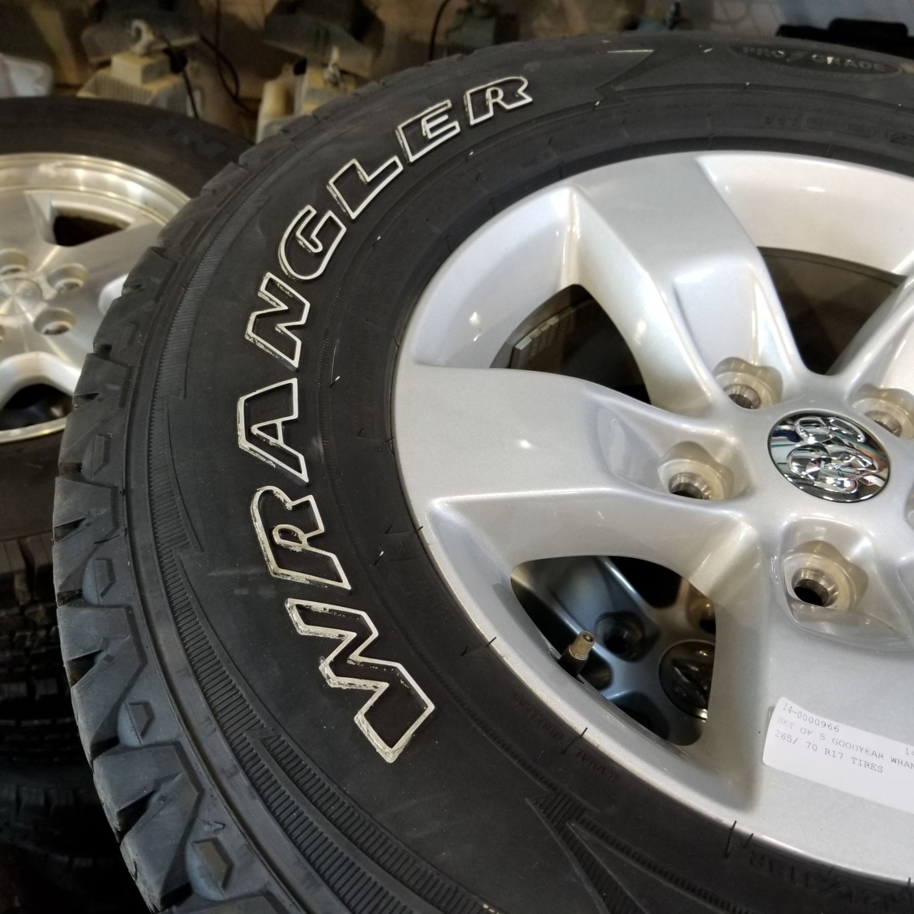 SET OF 5 GOODYEAR WRANGLER LT 265/ 70 R17 TIRES