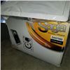 Image 2 : 2 SAGA IN WALL SPEAKERS, POPCORN MAKER, AND KETTLE