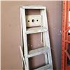 Image 2 : 6 FOOT ALUMINUM A FRAME LADDER