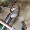 Image 3 : SOAKER HOSE AND BLACK AND DECKER ELECTRIC WEEDEATER - WORKING