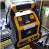Image 1 : CAT PORTABLE BATTERY CHARGER