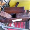 Image 2 : 2 ANTIQUE WOOD PLANES
