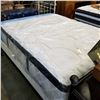 Image 1 : SERTA MASTERPIECE QUEENSIZE JANIS EURO TOP MATTRESS