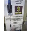 Image 2 : 9 FUNCTION METAL DETECTOR