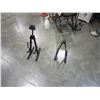 Image 1 : 2 GUITAR STANDS - 1 YAMAHA