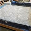 Image 2 : SERTA QUEENSIZE LIMITED EDITION EURO TOP PLUSH MEDIUM FIRM MATTRESS,