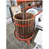 Image 1 : WINE PRESS