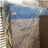 Image 2 : NEW BEAUTYREST HYBRID KINGSIZE ELIOTT TIGHT TOP MATTRESS
