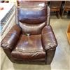 Image 2 : BROWN RECLINER POWER CHAIR