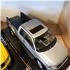 Image 3 : 2 FORD F-150 DIECAST TRUCKS