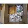 Image 1 : BOX OF JEWELLERY