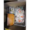 Image 2 : BOX OF JEWELLERY