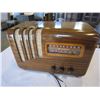 Image 1 : VINTAGE WESTINGHOUSE RADIO