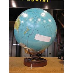 VINTAGE LIGHT-UP GLOBE