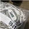 Image 2 : BLACK SONY WIRELESS HEADPHONES AND BELKIN MP3 PLAYER
