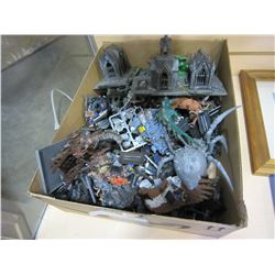 LARGE LOT OF WAR HAMMER UNITS, CUSTOM MODELS - SOME PAINTED