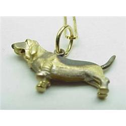14kt yellow gold dachshund dog pendant  5.2gr
