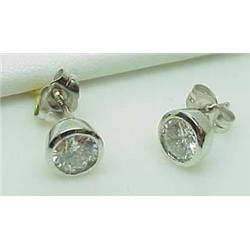 14kt white gold bezel set diamond earrings 1Ctw