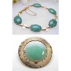 Jade bracelet and pin 14kt yellow gold 21.6gr