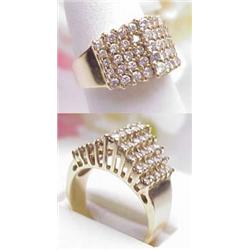 Lady's 14kt yellow gold diamond ring approx 1Ctw 