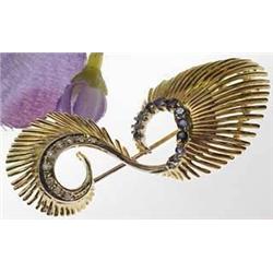 14kt yellow gold brooch with diamonds and sapphir
