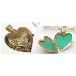 18kt yellow gold Heart locket 6.6gr 24mm wide