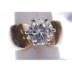 Lady s diamond solitaire ring Round brilliant cut
