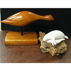 Carved wooden Plover bird (beak is black doesn t 
