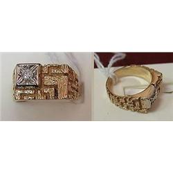 Mans 14kt yellow gold ring with approx .15Ct diam