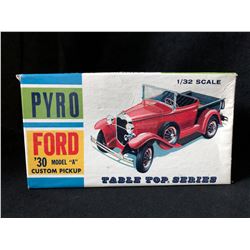 1/32 PYRO 1930 FORD MODEL A CONVERTIBLE PICKUP MODEL KIT