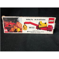 VINTAGE LEGO CRANE (COMPLETE W/ BOX)