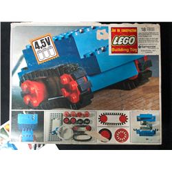 VINTAGE LEGO SYSTEM BUILDING TOY (18 PIECES)