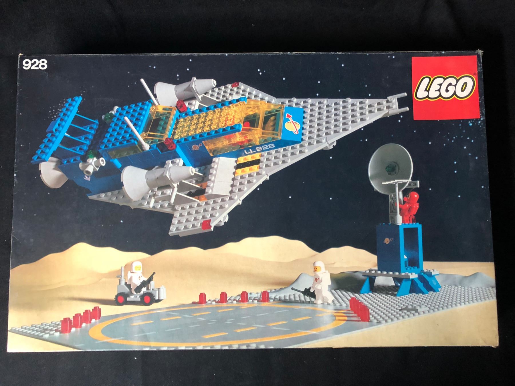Lego 928 Galaxy Explorer Complete W Box lego-928-galaxy-explorer-complete-w-box