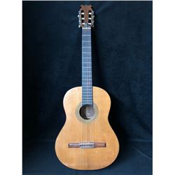 ACOUSTIC GUITAR W/ CASE